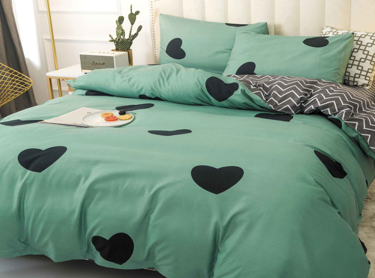 Lenjerie de pat 4 piese – Green Love Hearts, inimioare negre